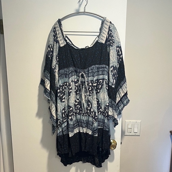 Free People Boho Bell Sleeved Dress Size M - Picture 1 of 4